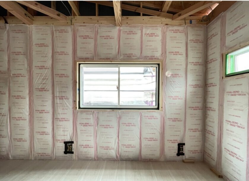 「高性能グラスウール」断熱等級６、UA値0.46の高断熱仕様