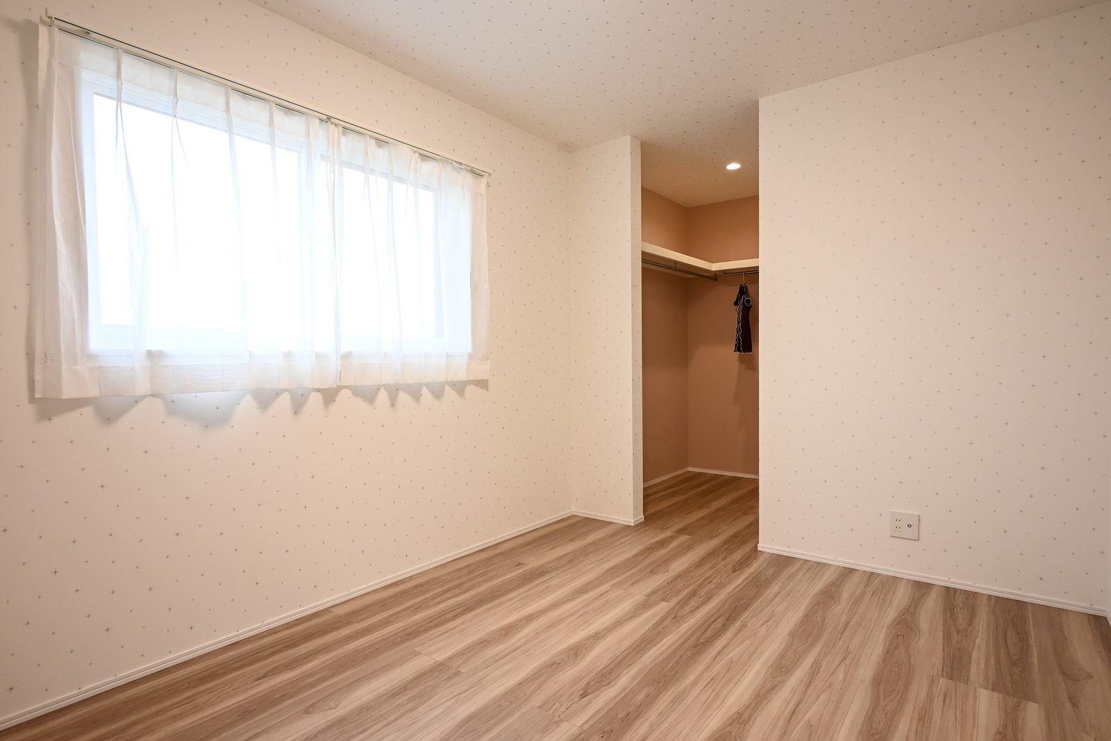 ウォークインクローゼット付きの子ども部屋